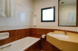 Upper Changi Road (D16), Terrace #562646281